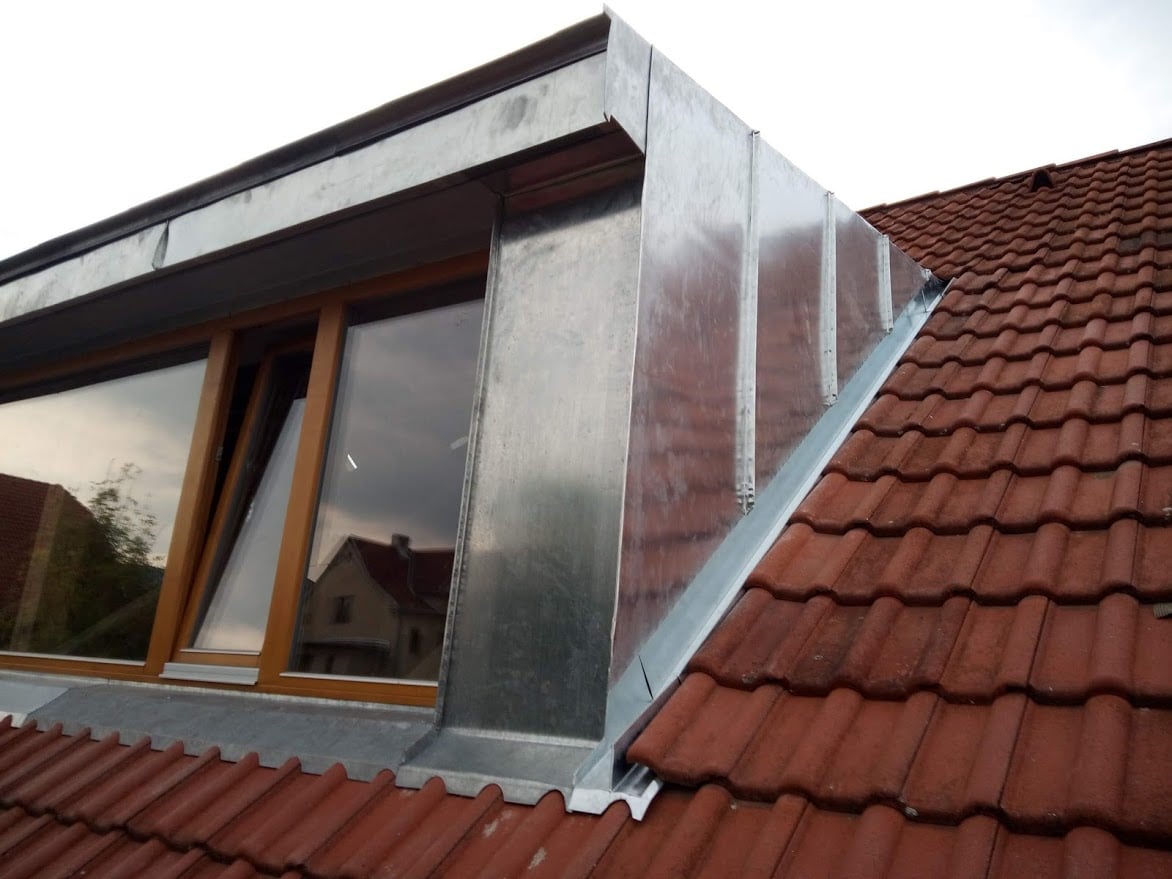 Radous – oplechování vikýře, TiZn